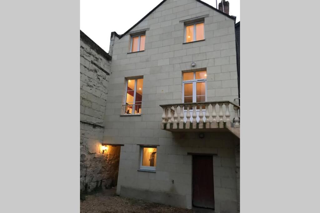 Jolie Maison Tuffeau Centre De Saumur Avec Local Velos โซมูร์ ภายนอก รูปภาพ